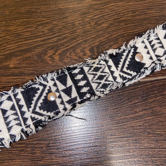 Patterned belt - Picture 2 of 2